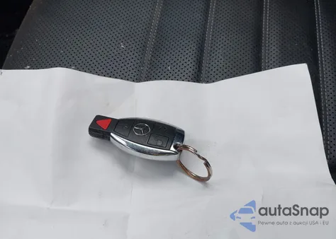 2016 Mercedes-Benz Glc 300 4Matic из США, поврежденный, VIN WDC0G4KB3GF019032